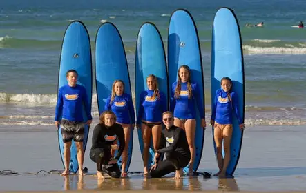 Lección de surf para principiantes en Noosa Heads