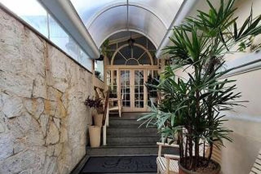 photo-1