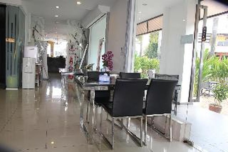 photo-0