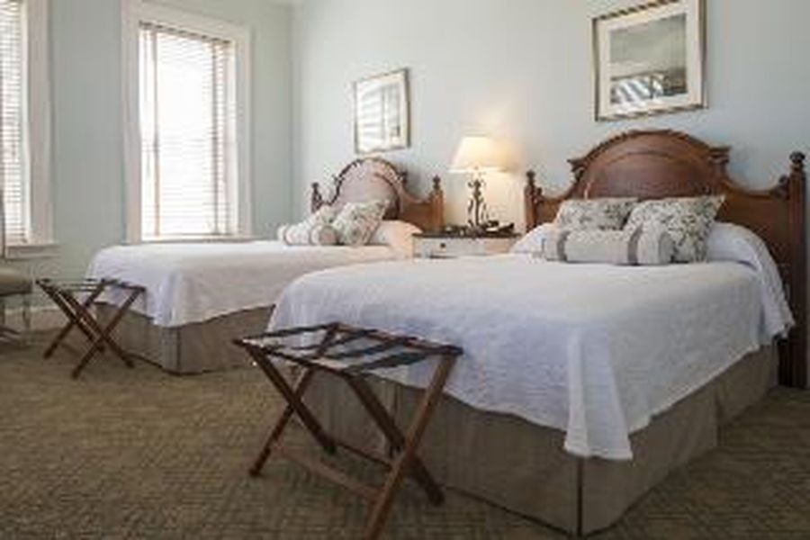 photo-1