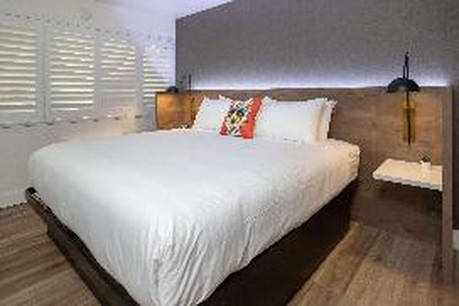 photo-1