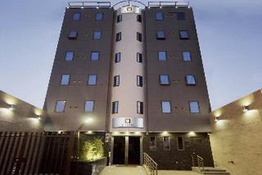 photo-0