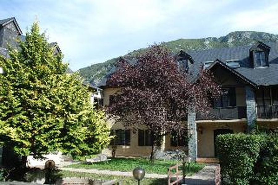 photo-0
