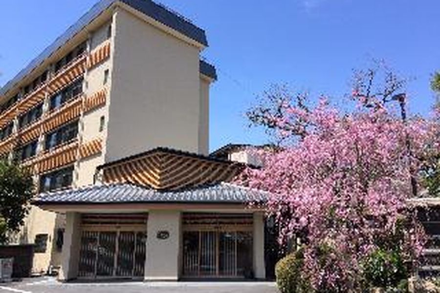 photo-0