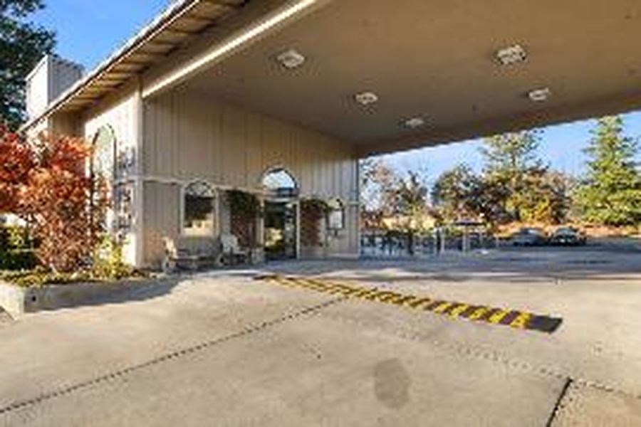 photo-1