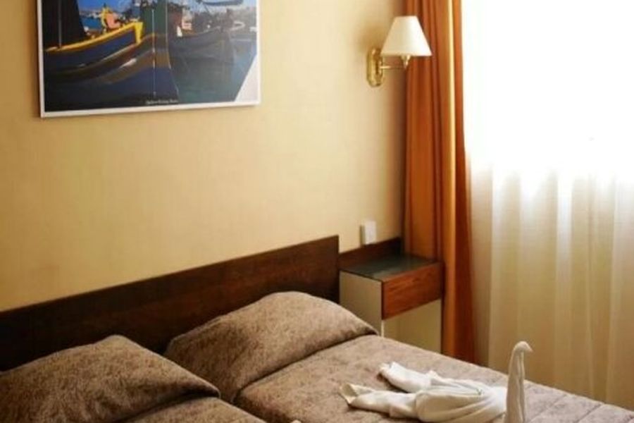 photo-0