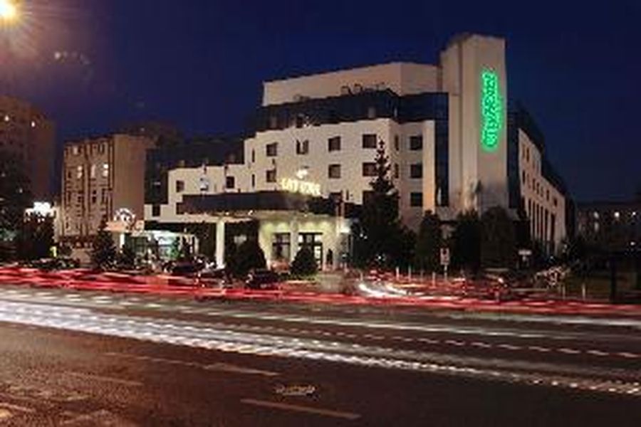 photo-0