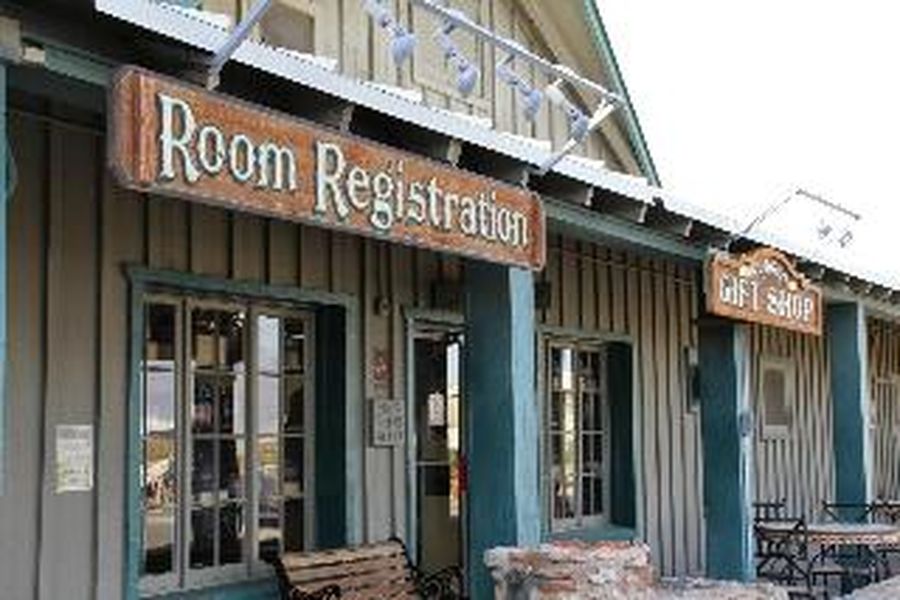 photo-1