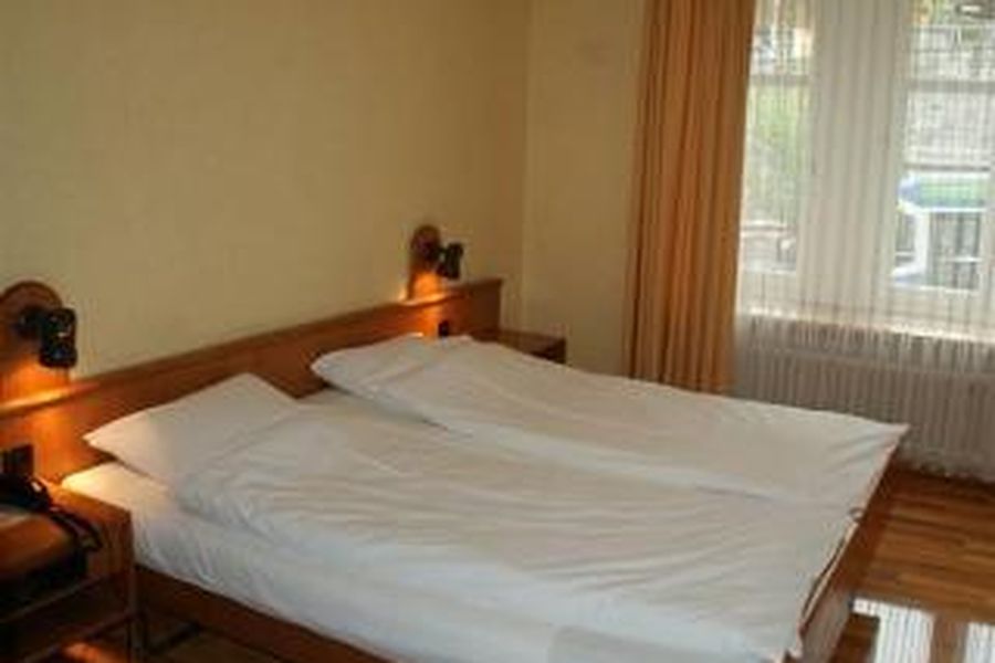 photo-1